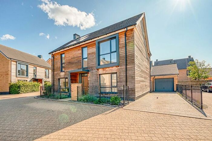 4 Bedroom Detached House For Sale In Ormrod Grove, Locking Parklands, BS24