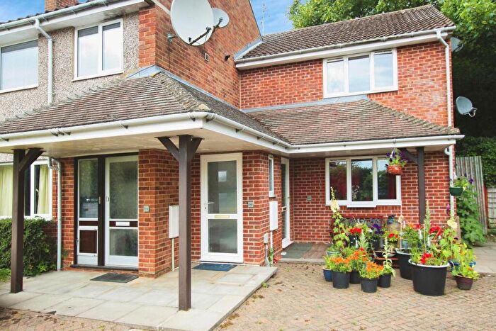 1 Bedroom Flat To Rent In Nether Close, Brackley, NN13