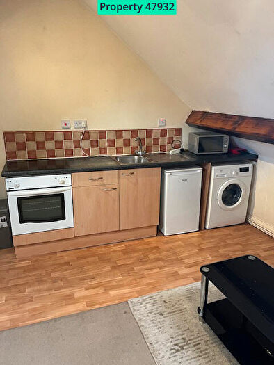 1 Bedroom Flat To Rent In Flat, Highfield Street, Leicester, LE2
