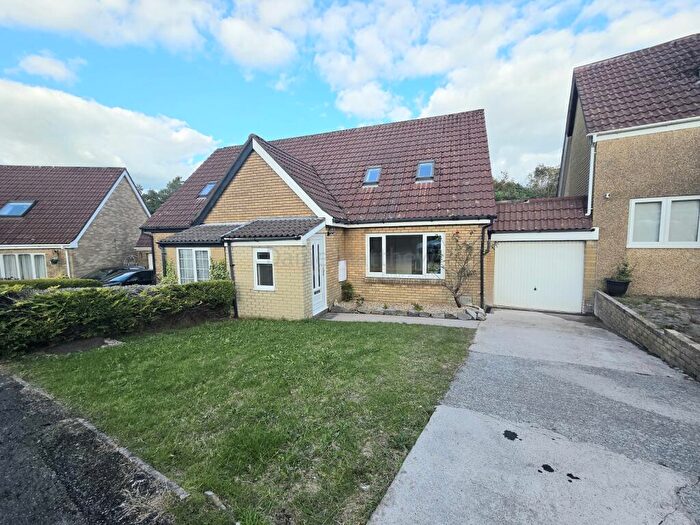 2 Bedroom Semi-Detached Bungalow To Rent In Hunters Ridge, Brackla, Bridgend County, CF31