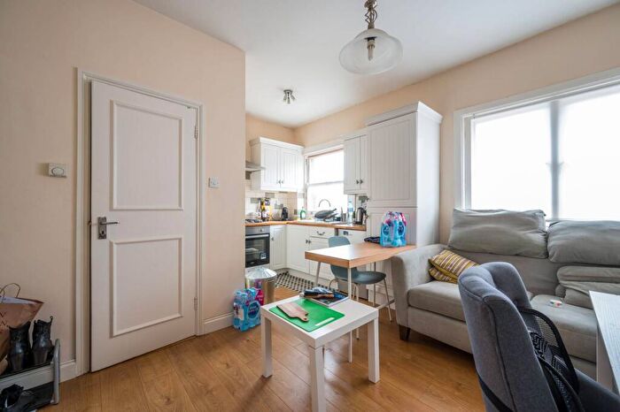 1 Bedroom Flat To Rent In Commercial Street, , Spitalfields, London, E1