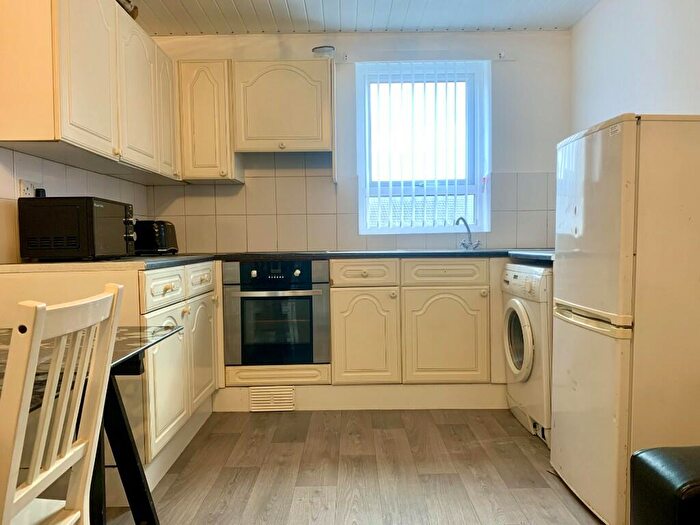 Studio To Rent In Grassendale Court, Liverpool, Merseyside, L19