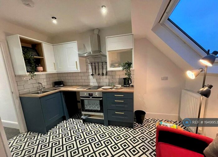 Studio To Rent In Livingstone Road, Derby, DE23