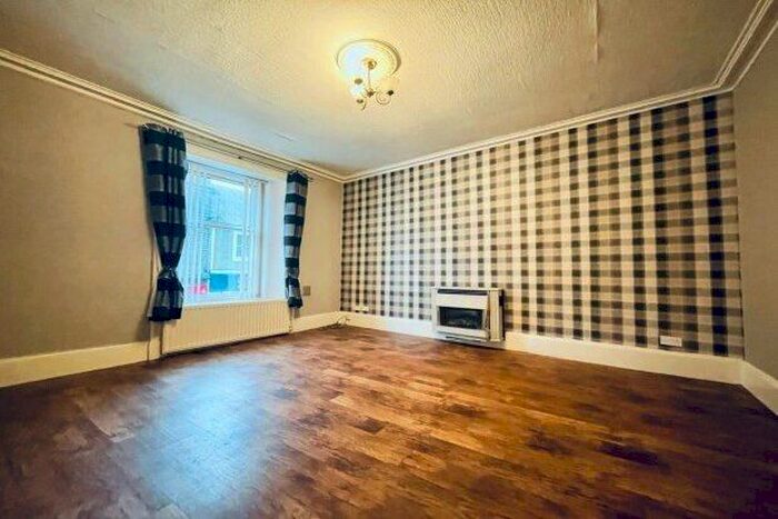 2 Bedroom Flat To Rent In High Street, Hawick, TD9