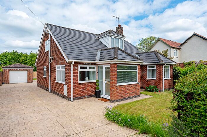 4 Bedroom Detached House For Sale In York Road, Dunnington, York, YO19
