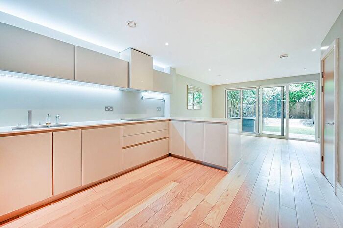 4 Bedroom Terraced House To Rent In Sir Alexander Close, East Acton, London, W3