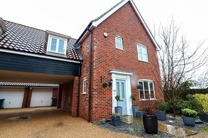 3 Bedroom Link Detached House For Sale In Foxglove End, Leiston, IP16