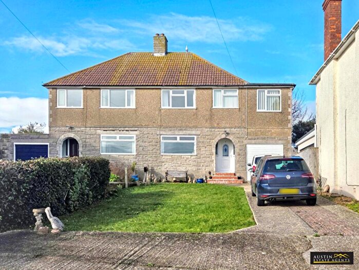 4 Bedroom House For Sale In Sutcliffe Avenue, Southill, Weymouth, DT4