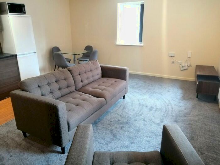 1 Bedroom Apartment To Rent In Park Rise, Trafford Plaza, M16