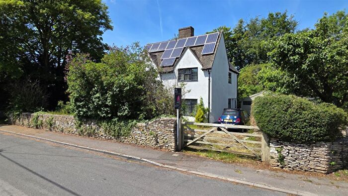 4 Bedroom Property For Sale In Eastleach, Cirencester, GL7