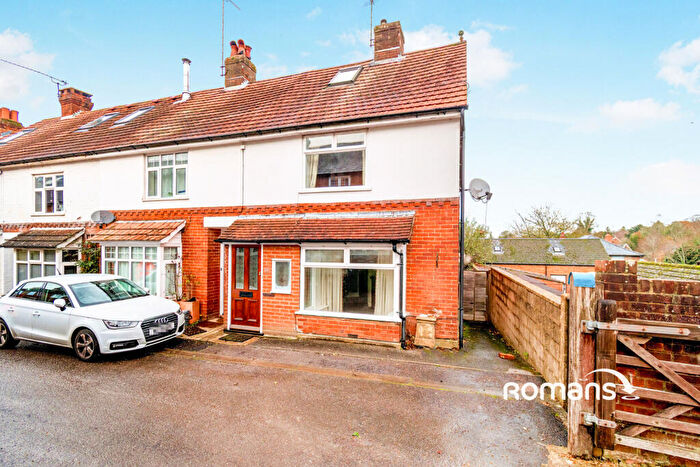 3 Bedroom Terraced House To Rent In Hill Rise, Twyford, Winchester, SO21