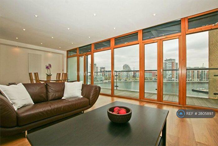 2 Bedroom Flat To Rent In Hanover Avenue, London, E16