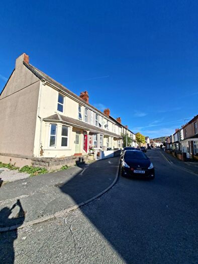 2 Bedroom Flat To Rent In Queens Road, Llandudno Junction, LL31