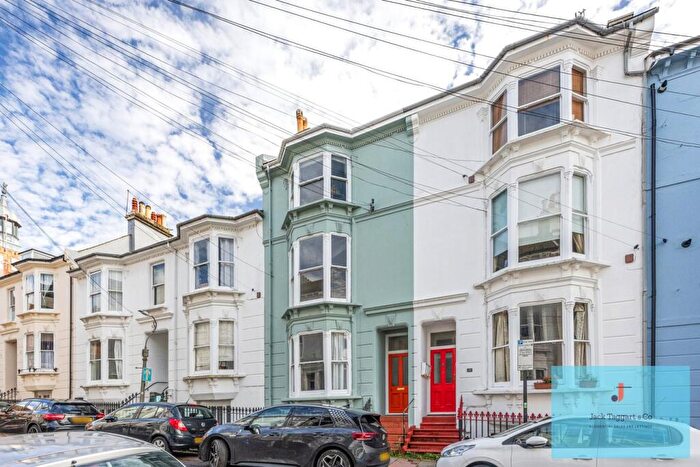 2 Bedroom Apartment For Sale In College Road, Brighton, BN2