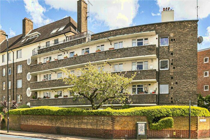 1 Bedroom Apartment To Rent In York Road, Clapham Junction, SW11