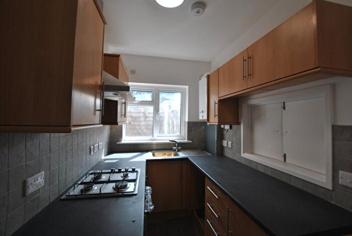 1 Bedroom Flat To Rent In High Street, Snodland, ME6