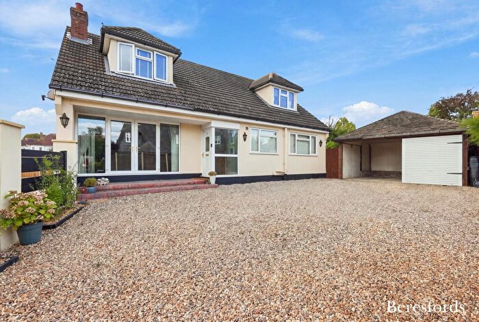 4 Bedroom Detached House For Sale In Warwick Close, Maldon, CM9