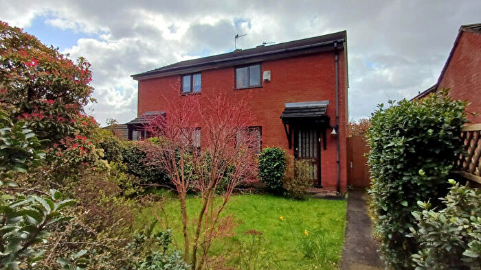 2 Bedroom Semi Detached House For Sale In Wash Lane, Bury, BL9