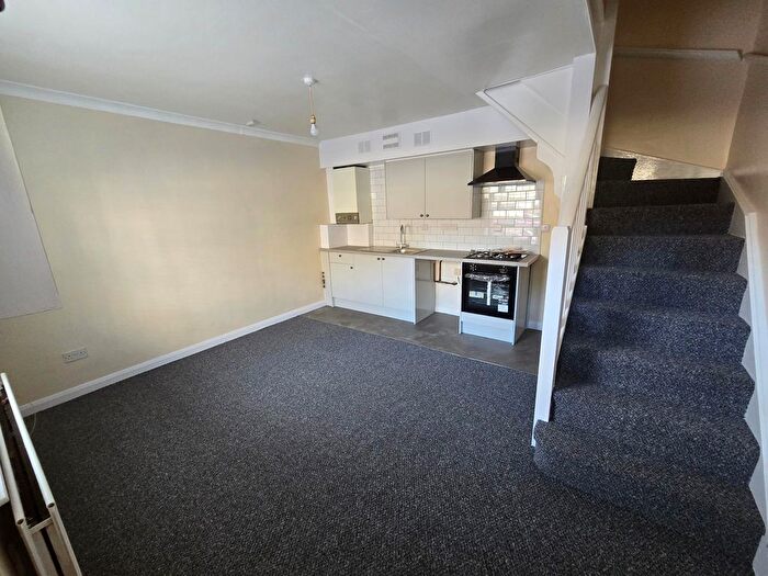 1 Bedroom Terraced House To Rent In Charlton Green, Dover, CT16