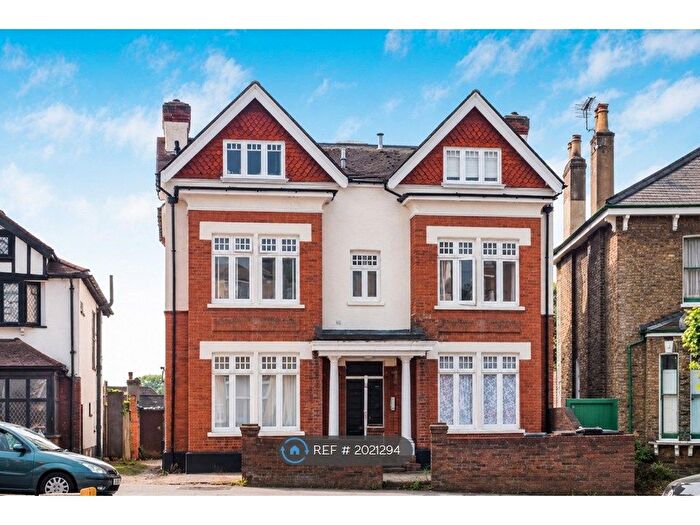 2 Bedroom Flat To Rent In Coombe Road, Croydon, CR0