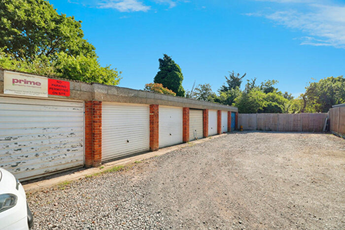 Garage / Parking To Rent In Carlingford Drive, Westcliff-on-Sea, SS0