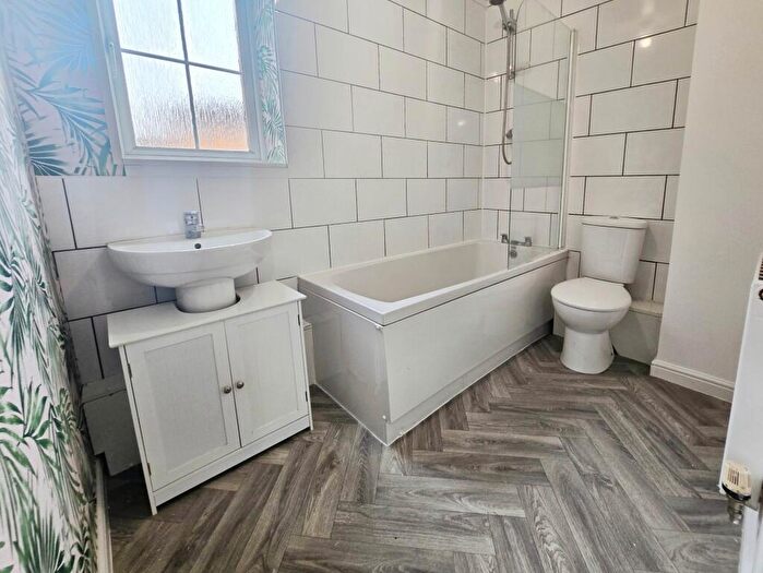 2 Bedroom Apartment To Rent In Blaen Bran Close, Cwmbran, Torfaen, NP44