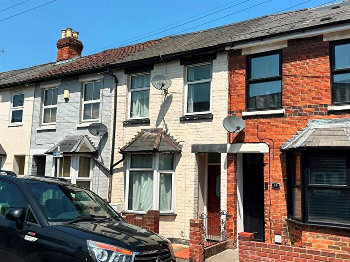 3 Bedroom Terraced House For Sale In Cardiff Road, RG1