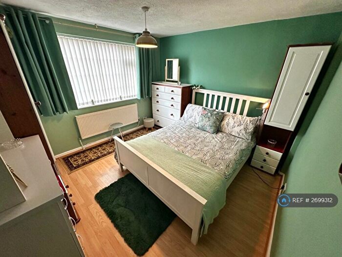 3 Bedroom Terraced House To Rent In Tom Shepley Street, Hyde, SK14