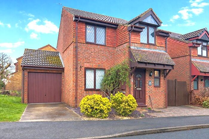 3 Bedroom Detached House For Sale In Basingstoke, RG24