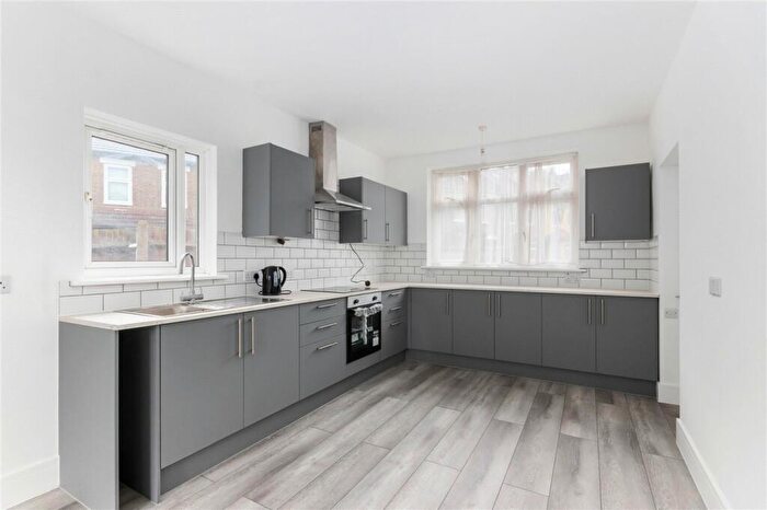 4 Bedroom Semi-Detached House To Rent In Spencer Road, Mitcham, CR4