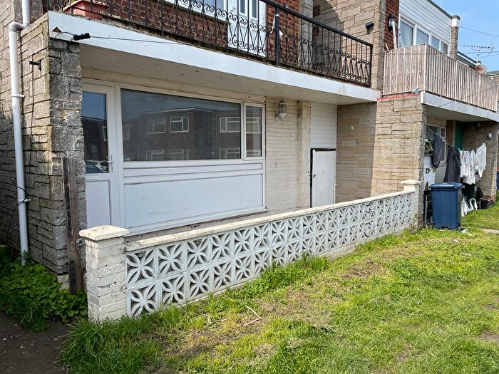 2 Bedroom Flat To Rent In Manor Way, Leysdown, ME12