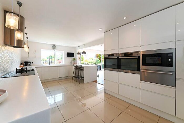 5 Bedroom Detached House For Sale In Roman Road, Steyning, BN44