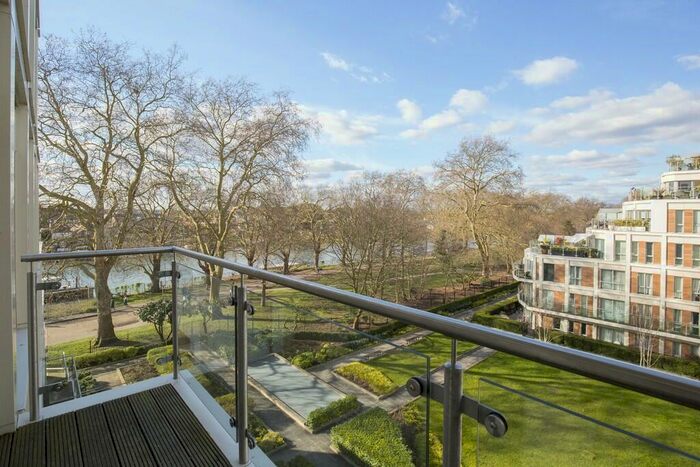 2 Bedroom Apartment To Rent In Henry Macauley Avenue, Kingston Riverside, KT2