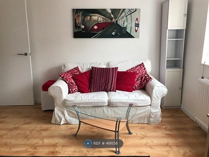 1 Bedroom Flat To Rent In Mount Pleasant Road, London, SE13