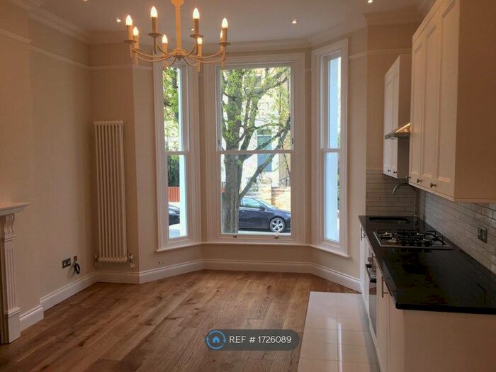 1 Bedroom Flat To Rent In Brussels Road, London, SW11