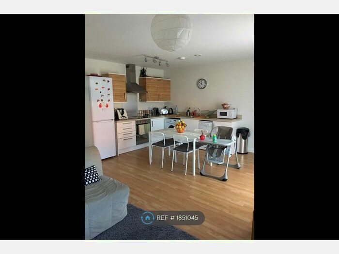 1 Bedroom Flat To Rent In Schoolgate Drive, Morden, SM4