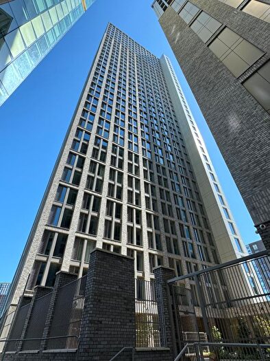 2 Bedroom Flat To Rent In Greengate, Salford, M3