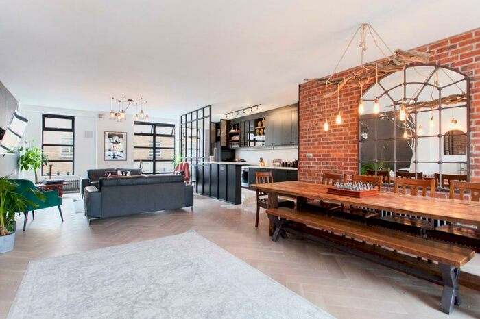 3 Bedroom Flat To Rent In Chilton Street, London, E2