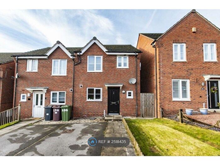 3 Bedroom Semi-Detached House To Rent In East Street, Chesterfield, S44