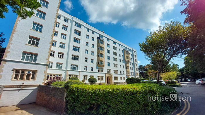 1 Bedroom Apartment For Sale In Pine Grange, Bath Road, Bournemouth, Dorset, BH1
