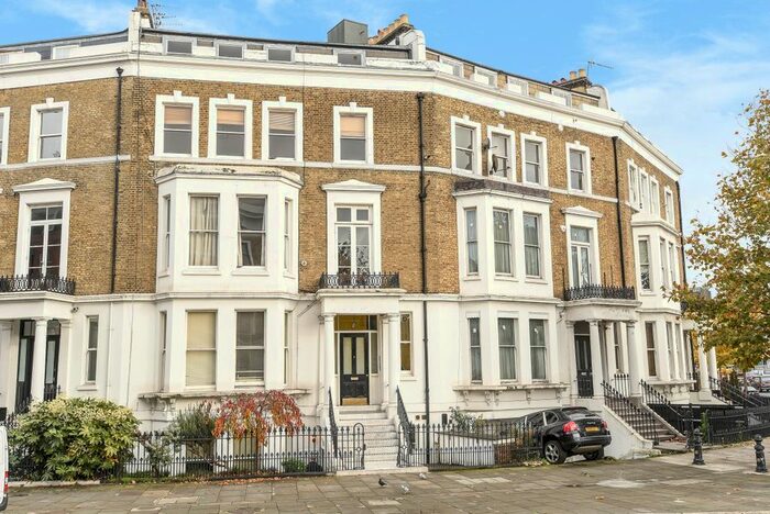 2 Bedroom Flat To Rent In Cromwell Crescent, London, SW5