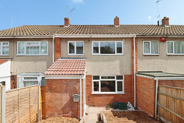 3 Bedroom Terraced House For Sale In The Croft, Bristol, BS16