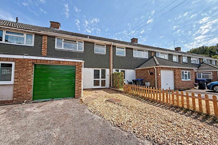 3 Bedroom Terraced House For Sale In Salisbury, SP2