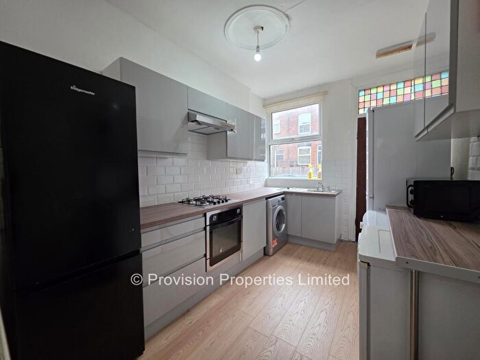 6 Bedroom Terraced House To Rent In Thornville Road, Hyde Park, Leeds, LS6