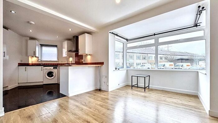 4 Bedroom Semi-detached House To Rent In Ashley Mews Portview Road, Bristol, BS11