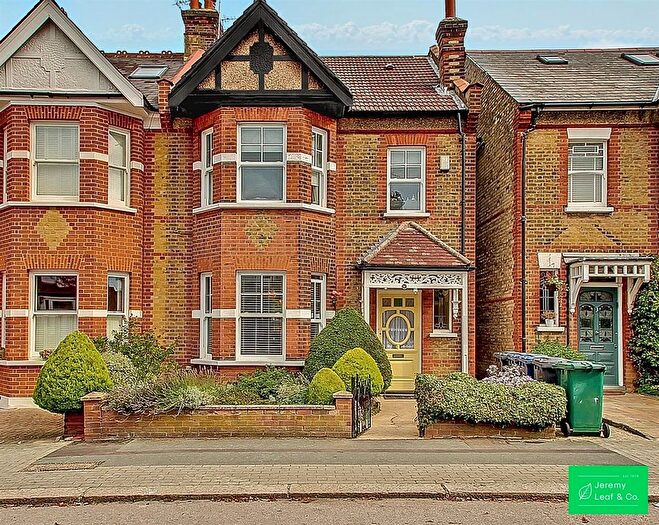 1 Bedroom Flat For Sale In Ashurst Road, London, N12