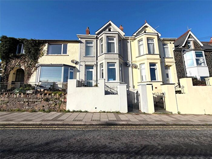 3 Bedroom Town House For Sale In Penslade Terrace, Fishguard, Pembrokeshire, SA65