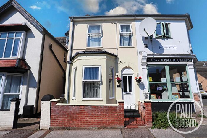 3 Bedroom Semi-Detached House For Sale In Queens Road, Lowestoft, NR32