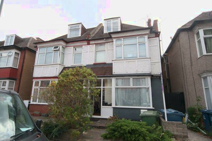 1 Bedroom Apartment To Rent In Welldon Crescent, Harrow, HA1