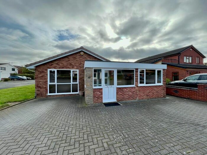 3 Bedroom Bungalow To Rent In Kingsway Road, Leicester, LE5